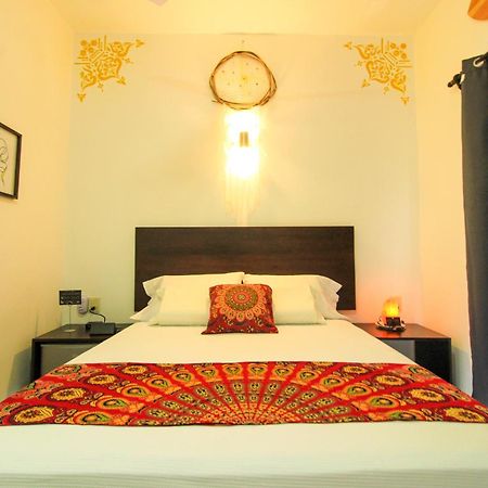Casa De Olas Boutique Hotel ปูแอร์โตเอสกอนดิโด ภายนอก รูปภาพ