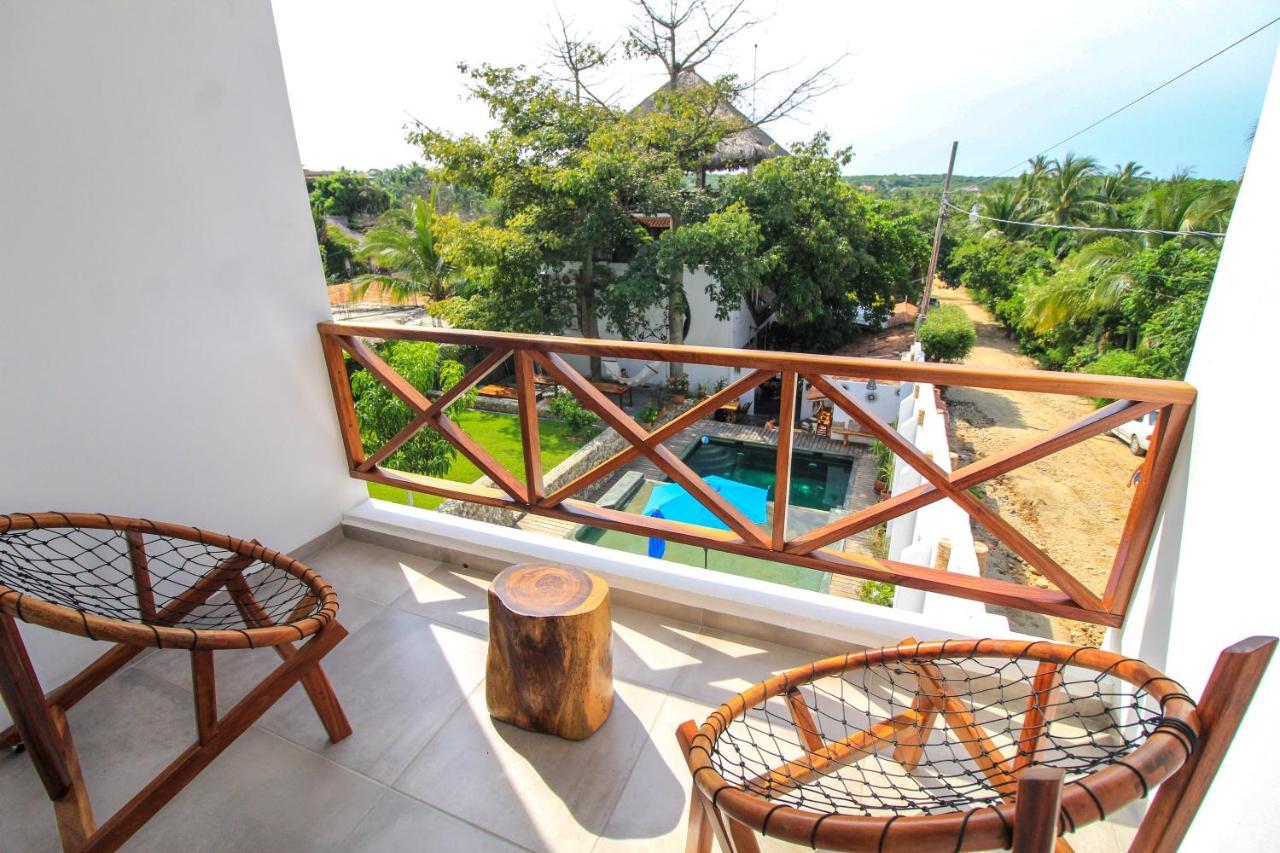 Casa De Olas Boutique Hotel ปูแอร์โตเอสกอนดิโด ภายนอก รูปภาพ