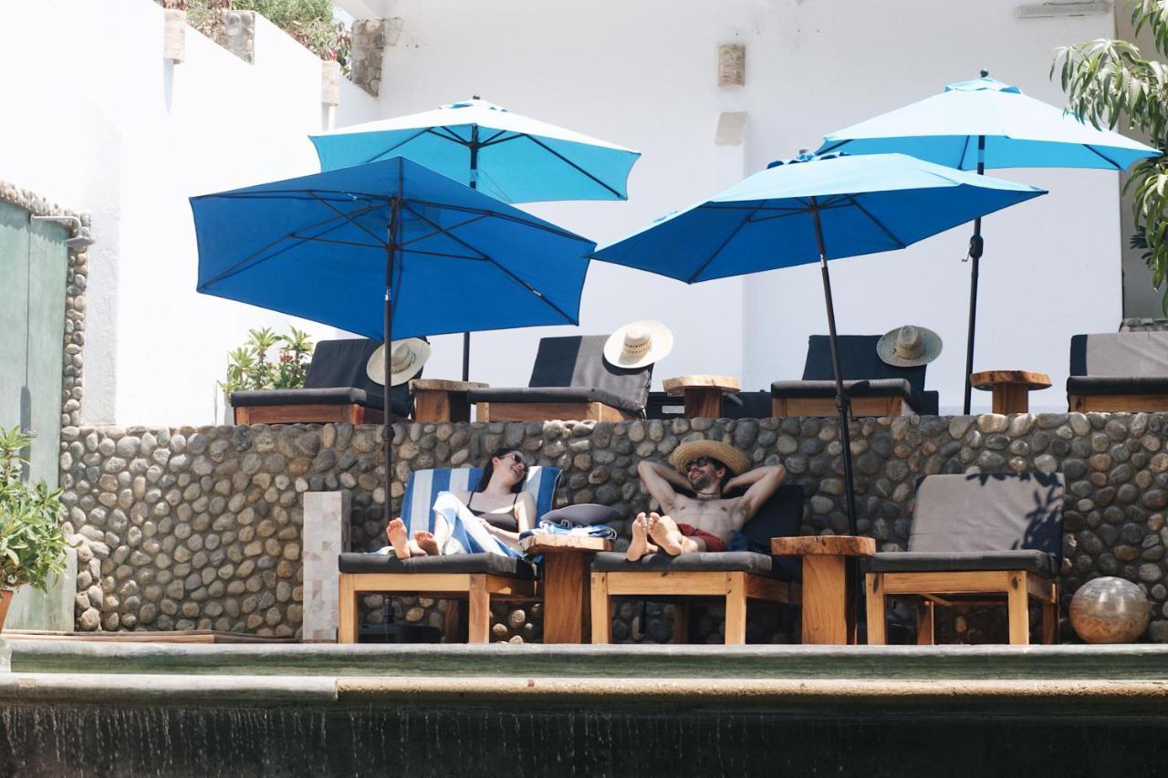 Casa De Olas Boutique Hotel ปูแอร์โตเอสกอนดิโด ภายนอก รูปภาพ