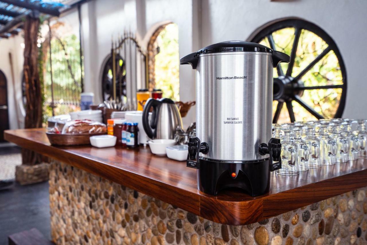 Casa De Olas Boutique Hotel ปูแอร์โตเอสกอนดิโด ภายนอก รูปภาพ